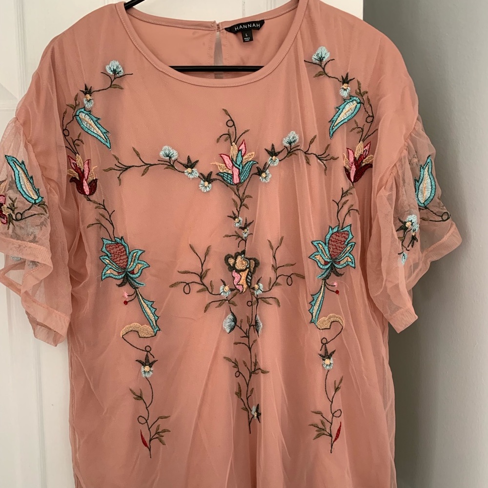 Pretty pretty lined embroidered shirt